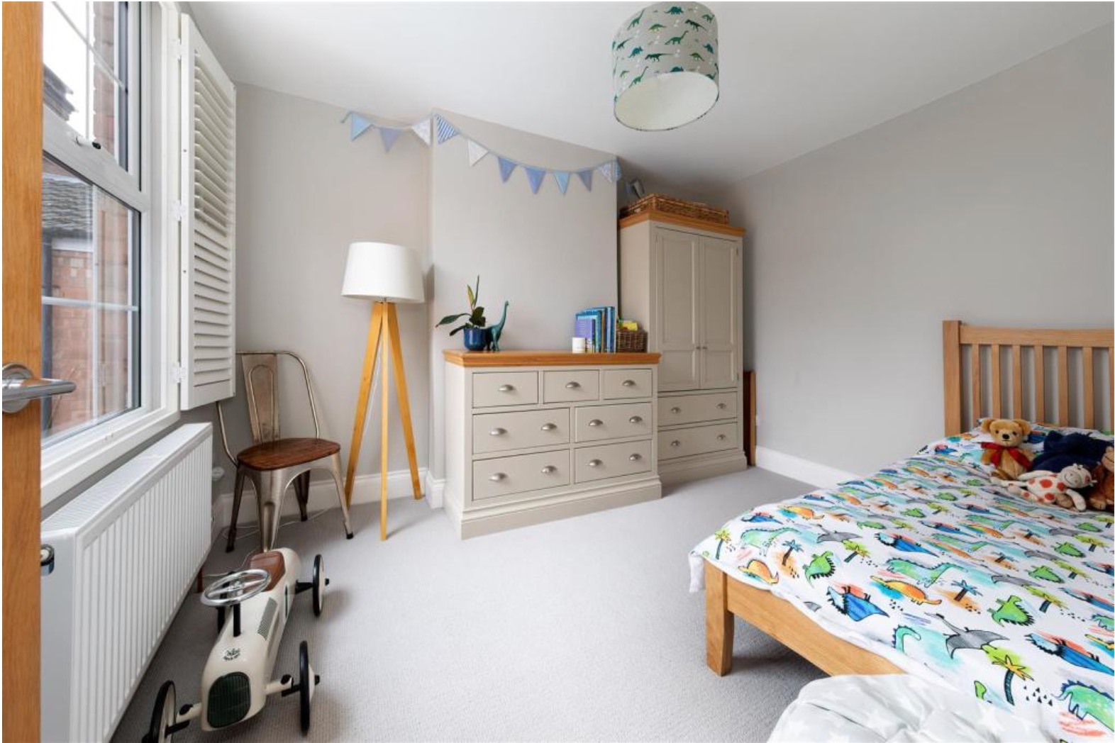 Children's bedroom — full renovation